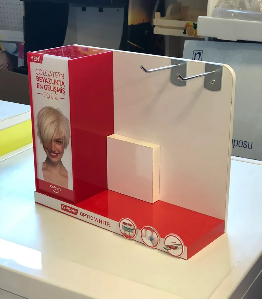 Colgate-dis-fircasi-standi-gorselleri