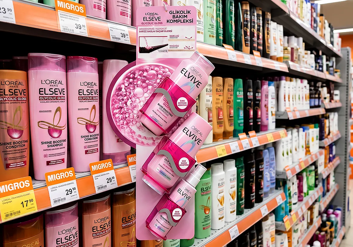 L’Oréal Elseve Elvive saç bakım ürünleri pleksi asalak standı