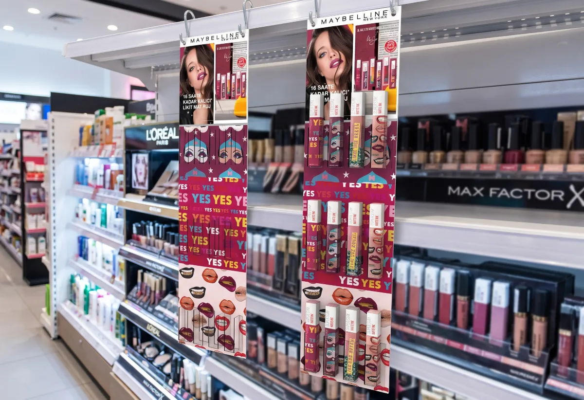 Maybelline ruj raf önü asalak standı